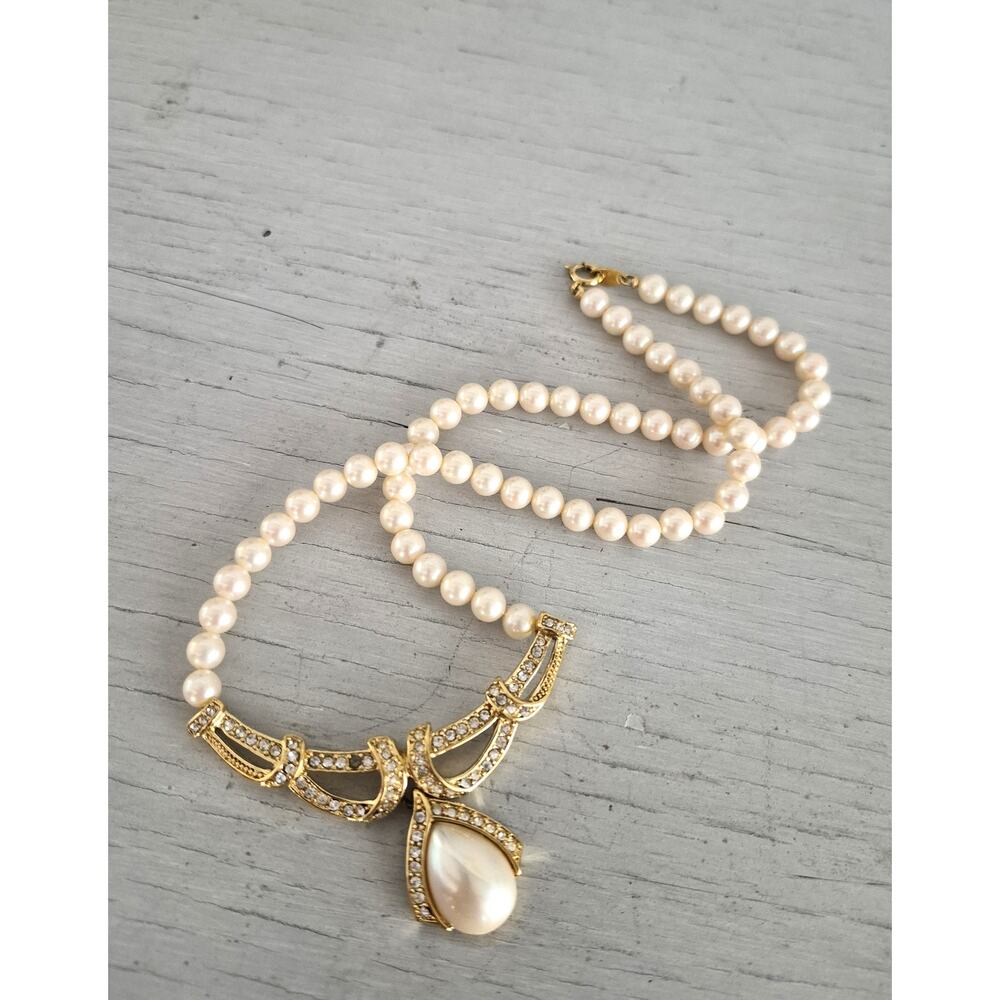 Vintage Trifari Faux Pearl Choker Necklace